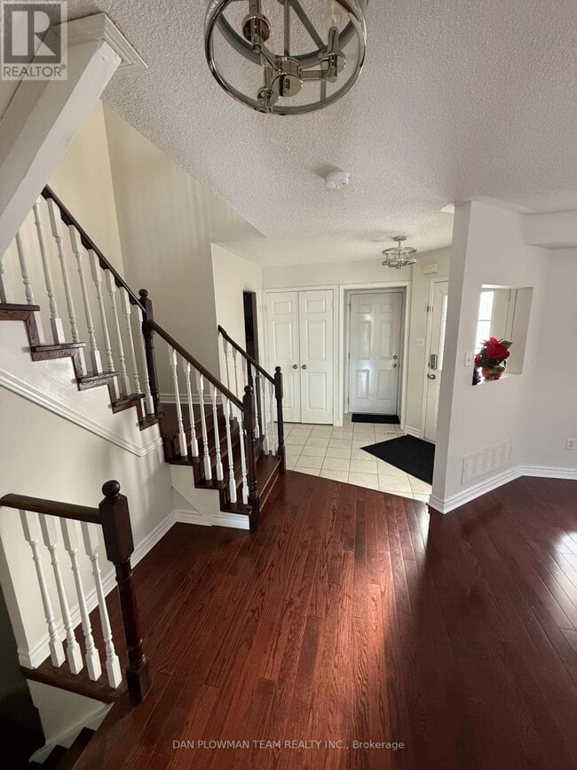 Building Photo - 1596 Fieldgate Dr