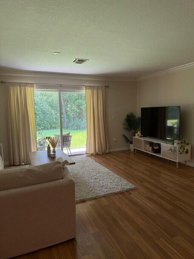 Building Photo - 2759 SE Birmingham Dr