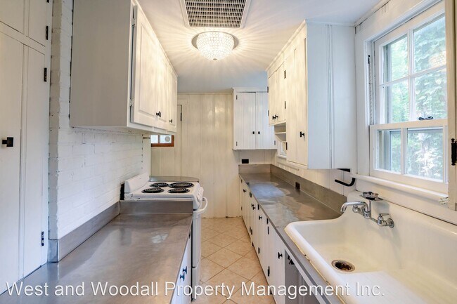 Foto del edificio - 1 br, 2 bath House - 2909 Hope Valley Road