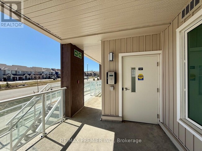 Photo du bâtiment - 5-415 Spooner Cres