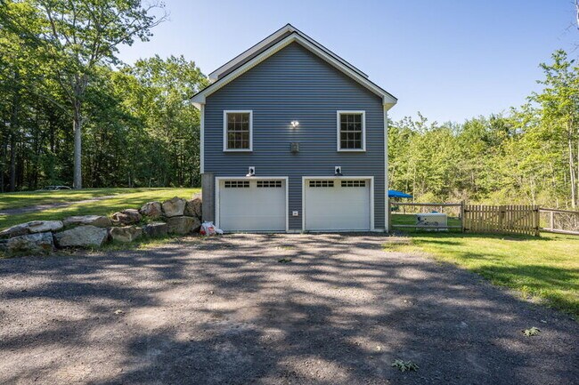 Building Photo - 291 Allen Rd