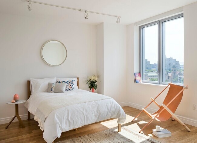 Foto del edificio - 300 Ashland Pl