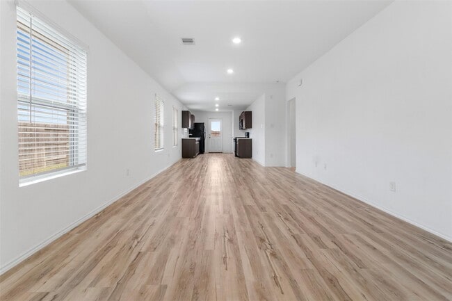 Building Photo - 8706 Wooster Trails Dr