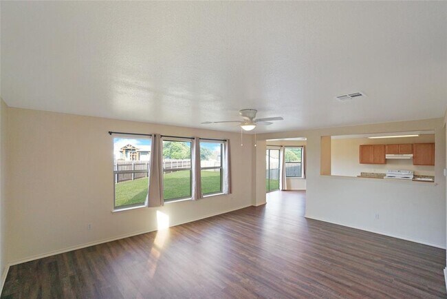 Building Photo - 111 Hays Forest Cove