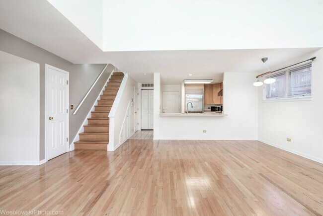 Foto del edificio - 4930 S Cornell Ave