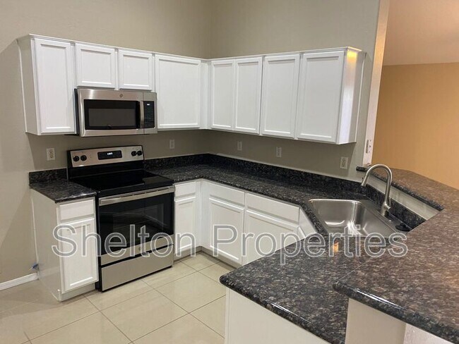 Foto del edificio - 10834 W Wilshire Dr