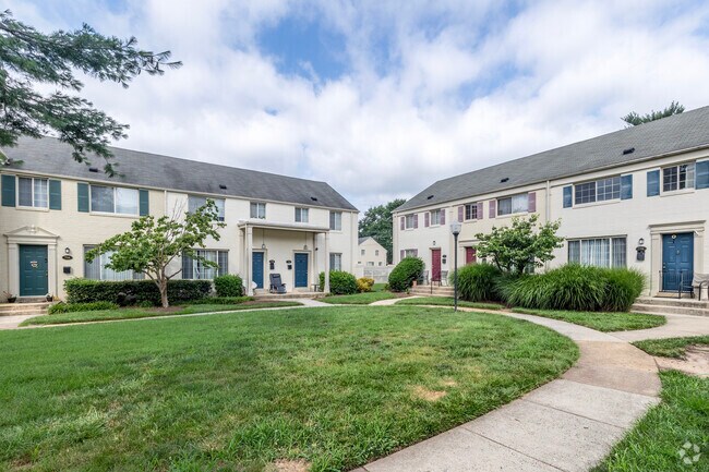 Foto del edificio - Brookville Townhomes