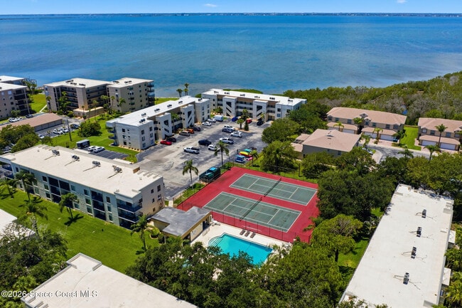 Foto del edificio - 200 International Dr