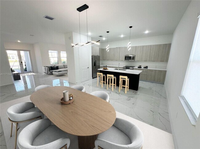 Foto del edificio - 4457 SW 123rd Terrace