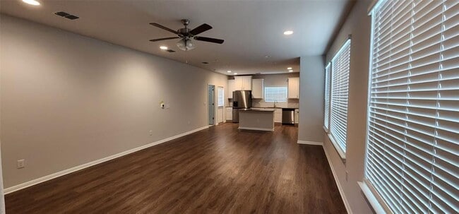 Foto del edificio - 1033 Legend Milton Ln