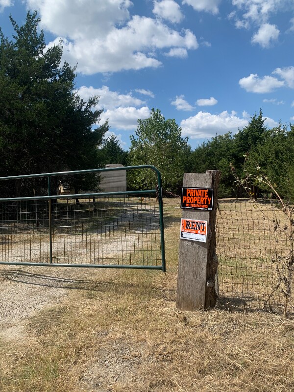 Foto principal - 323 Co Rd 4519