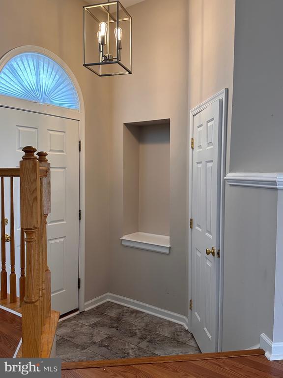 Foto del edificio - 9400 Birchwood Ct W