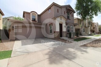 Building Photo - 4273 E Oakland St