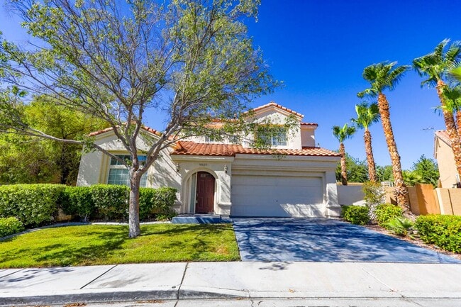 Foto del edificio - Beautiful, Well Kept, North Summerlin Pool Home