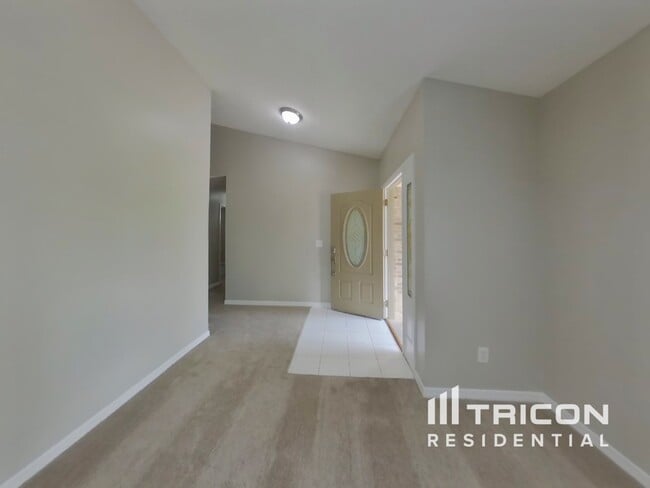 Foto del edificio - 691 Fruit Cove Forest Rd E