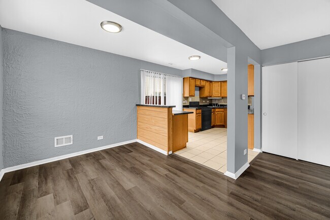 Foto del edificio - 1793 Queensbury Cir