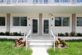Building Photo - 1601 Meridian Ave