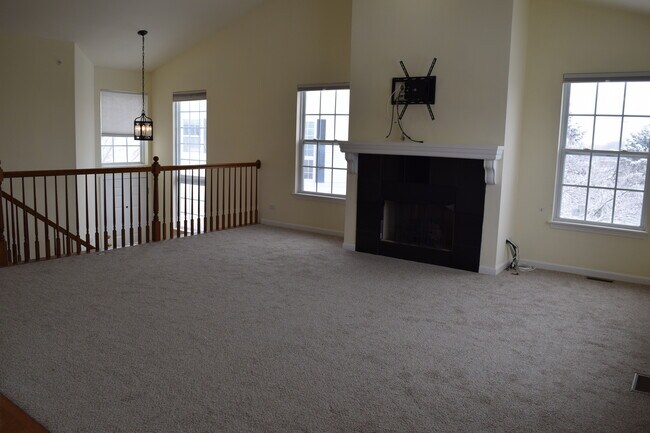 Building Photo - 857 Stuarts Dr