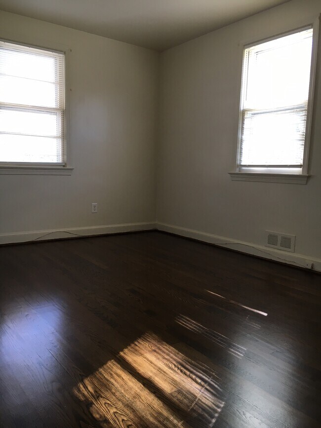 Baño 2 - 6527 Ivy Hill Dr