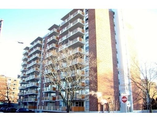 Building Photo - 295 Harvard St