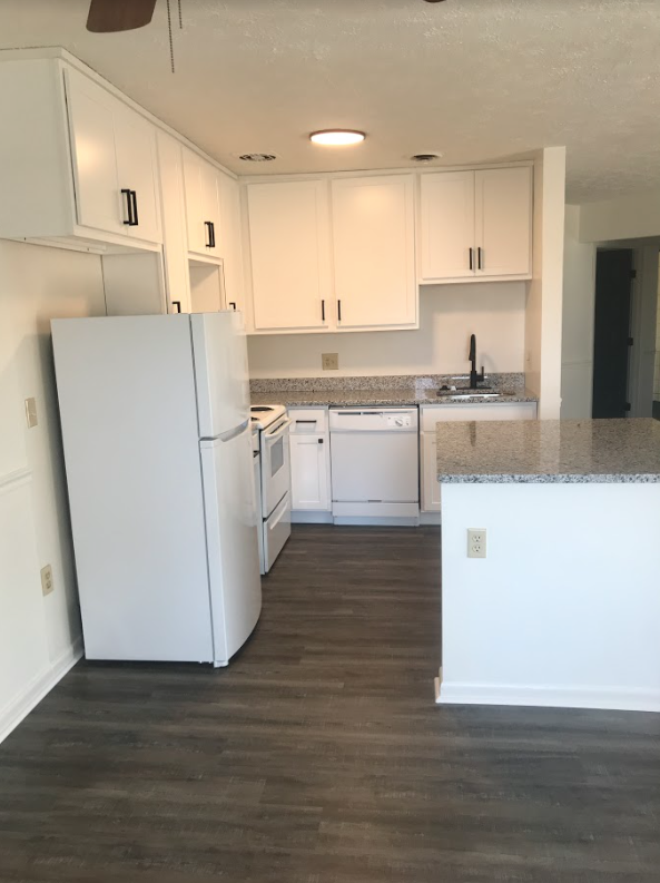 Foto del edificio - 5464 Beechmont Ave