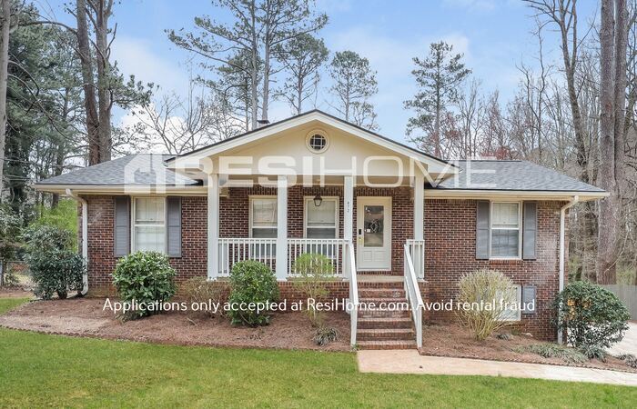 Primary Photo - 872 Maple Drive