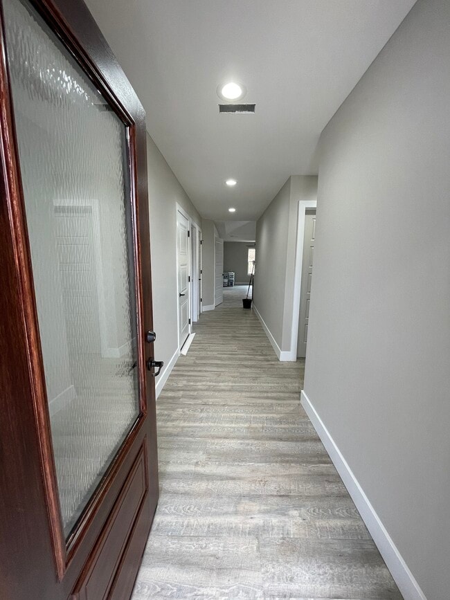 Building Photo - 100 Briana Lane, Unit 100 B Briana Lane