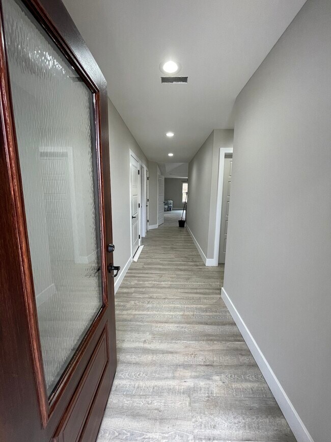 Foto del edificio - 100 Briana Lane, Unit 100 B Briana Lane