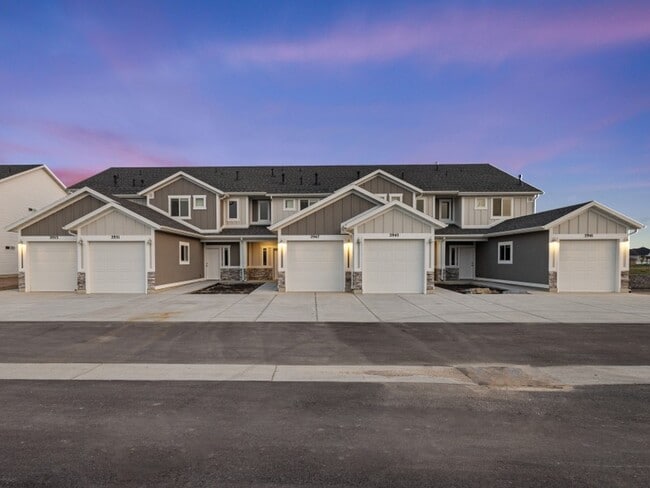 Building Photo - 2977 S 3525 W