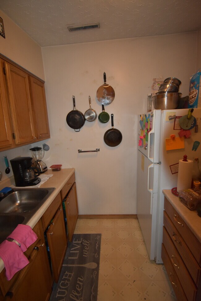 Foto del edificio - 1026 W 24th St