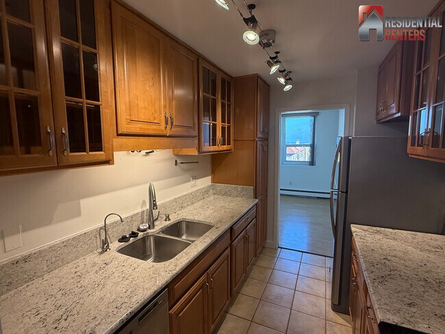 Foto del edificio - 1707 N Prospect Ave