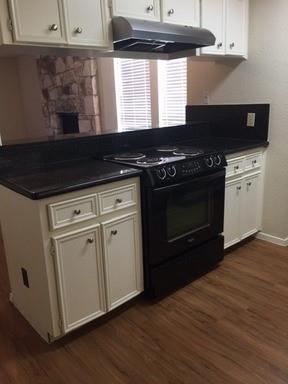 Building Photo - 7305 Oak Meadow Dr