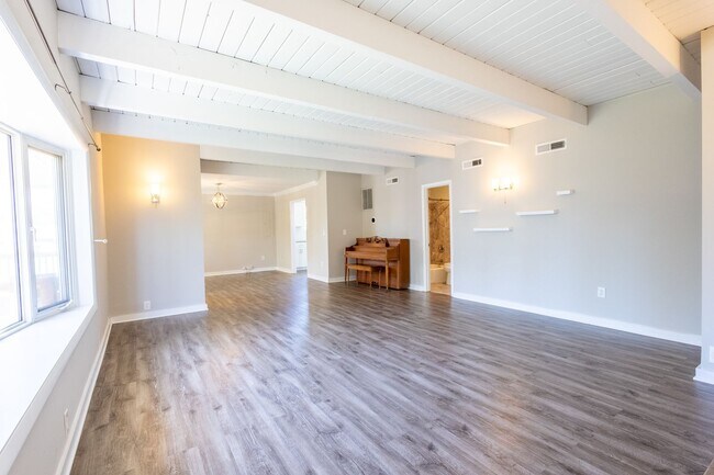 Foto del edificio - Lovely 3 BR/2 BA Single-Famly Home in Balt...