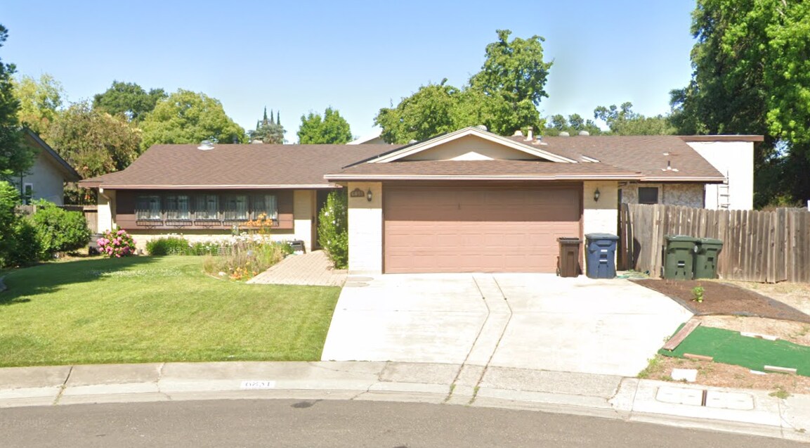 Foto principal - 6851 Albury St