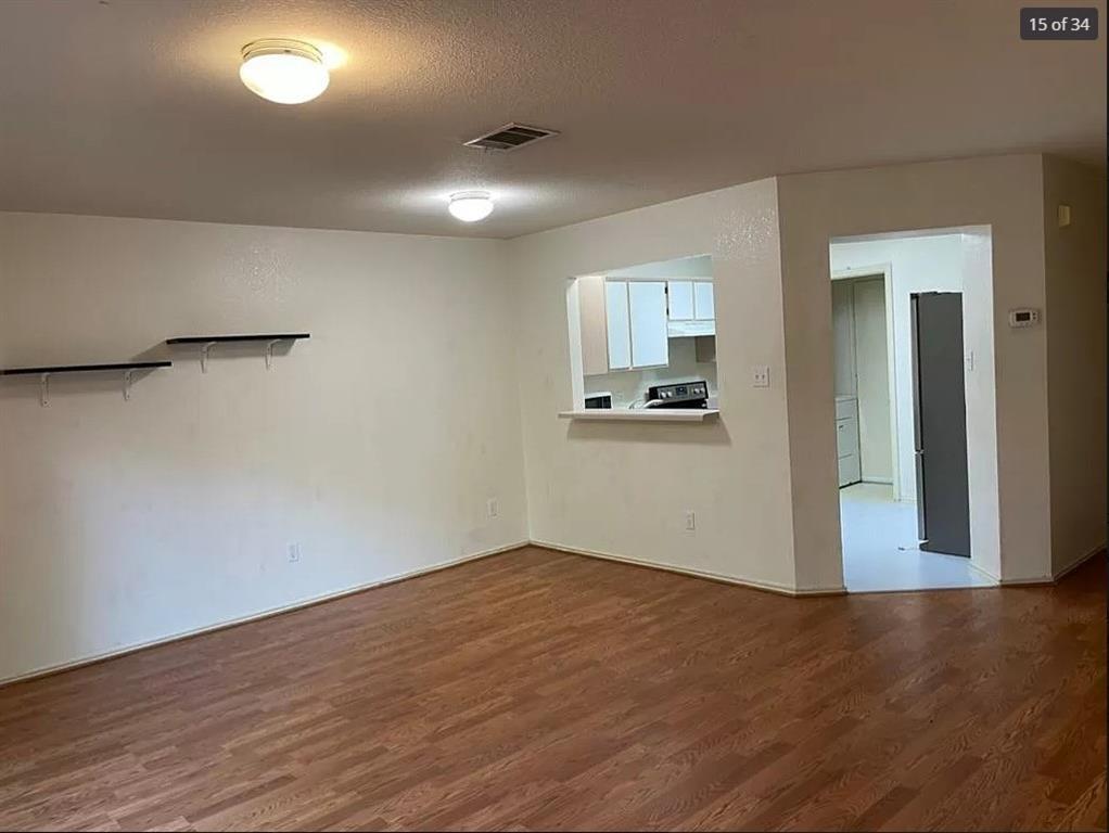 Foto del edificio - 9615 Sugar Hill Dr