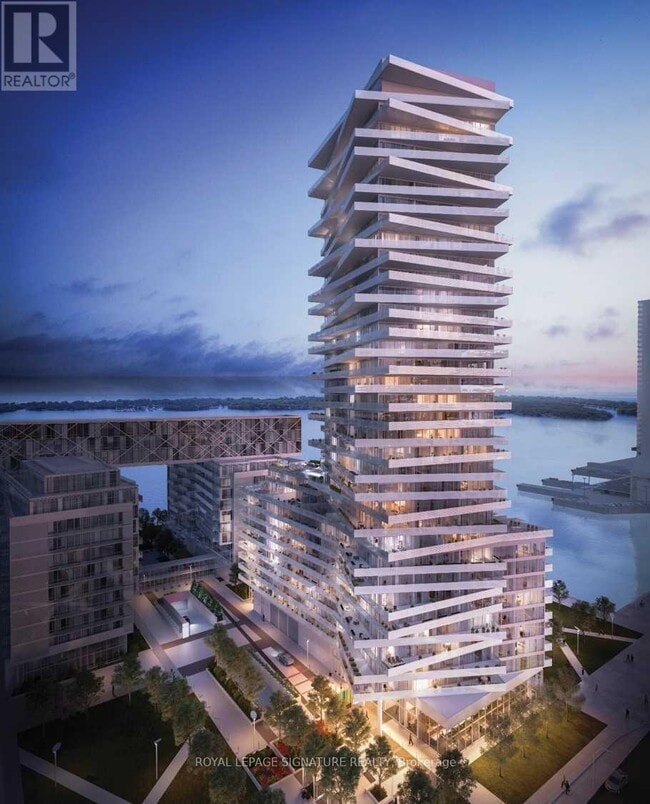 Building Photo - 15 Queens Quay E