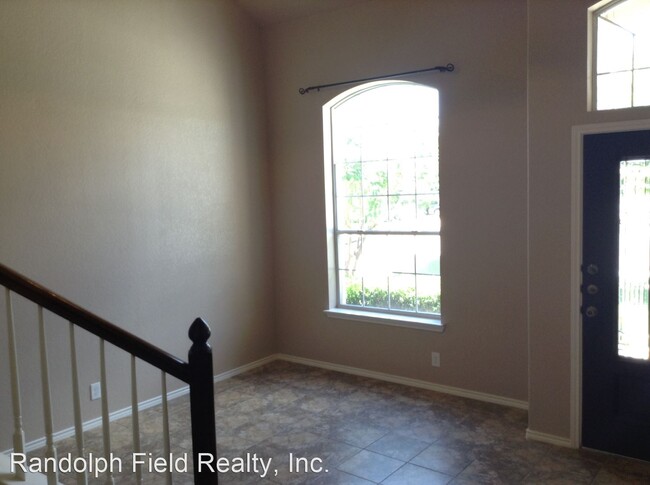 Foto del edificio - 4 br, 2.5 bath House - 2604 GALLANT FOX DRIVE