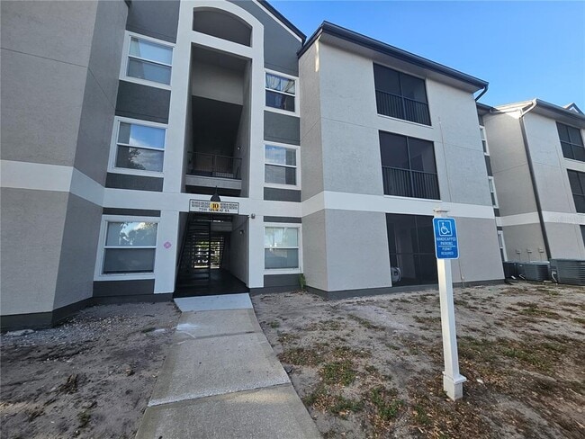 Building Photo - 7511 Seurat St