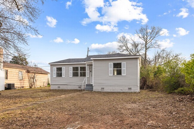 Foto del edificio - 829 51st St W