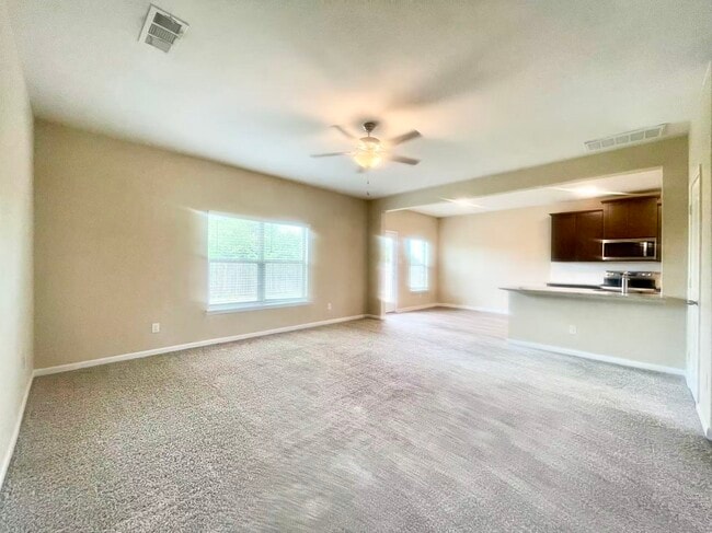 Building Photo - 1702 Sandalwood Way