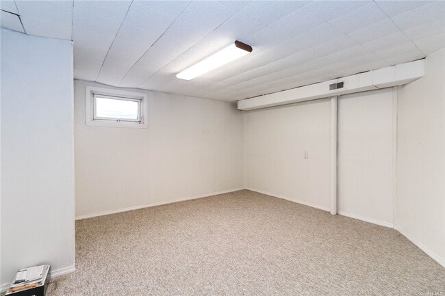 Building Photo - 2 Ridgeview Pl