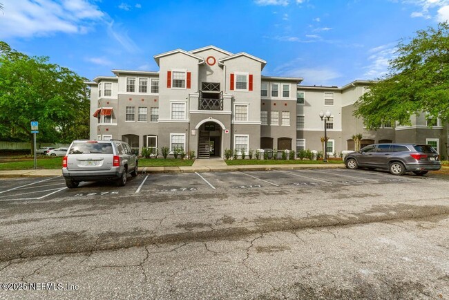 Foto del edificio - 3591 Kernan Blvd S