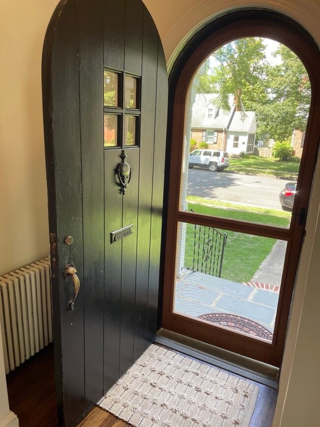 Building Photo - 4509 Fitzhugh Ave