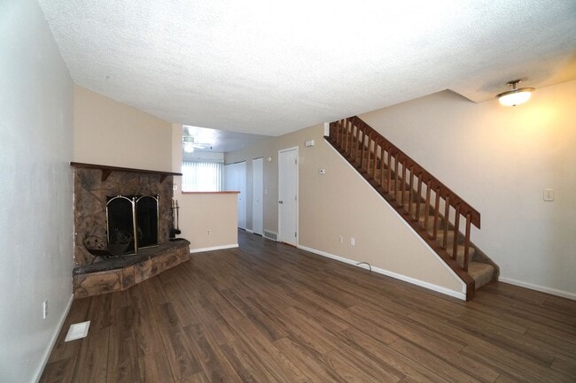 Building Photo - 7644 Lexington Manor Dr