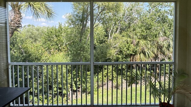 Building Photo - Turnkey Furnished Short Term Rental Availa...