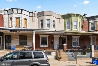 Building Photo - 13 S 55th St