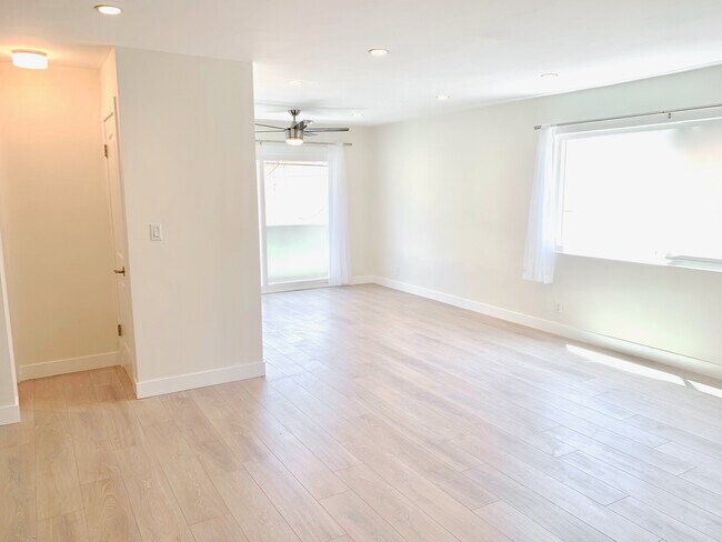 Foto del edificio - 8616 Whitworth Dr