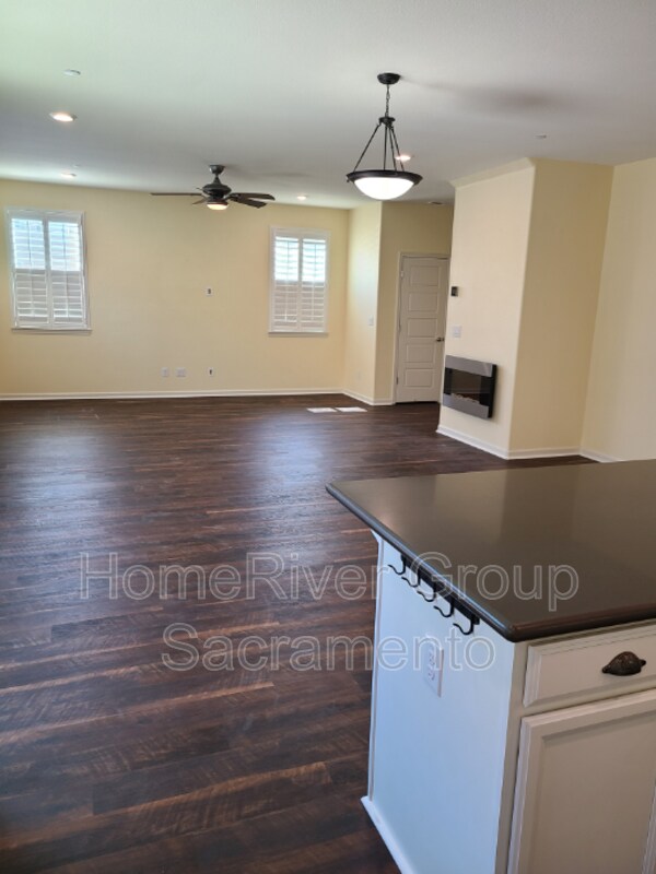 Building Photo - 2912 Longboat Key Way