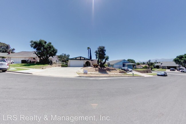 Foto del edificio - 3 br, 2 bath House - 635 Leyenda Dr