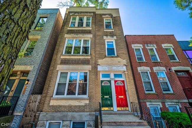 Building Photo - 1911 W Cortland St